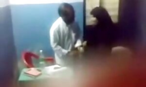 فيديو إباحي بوابة عاهرة موقع سكسي احترافي امرأة ناضجة مص الديك في رأ